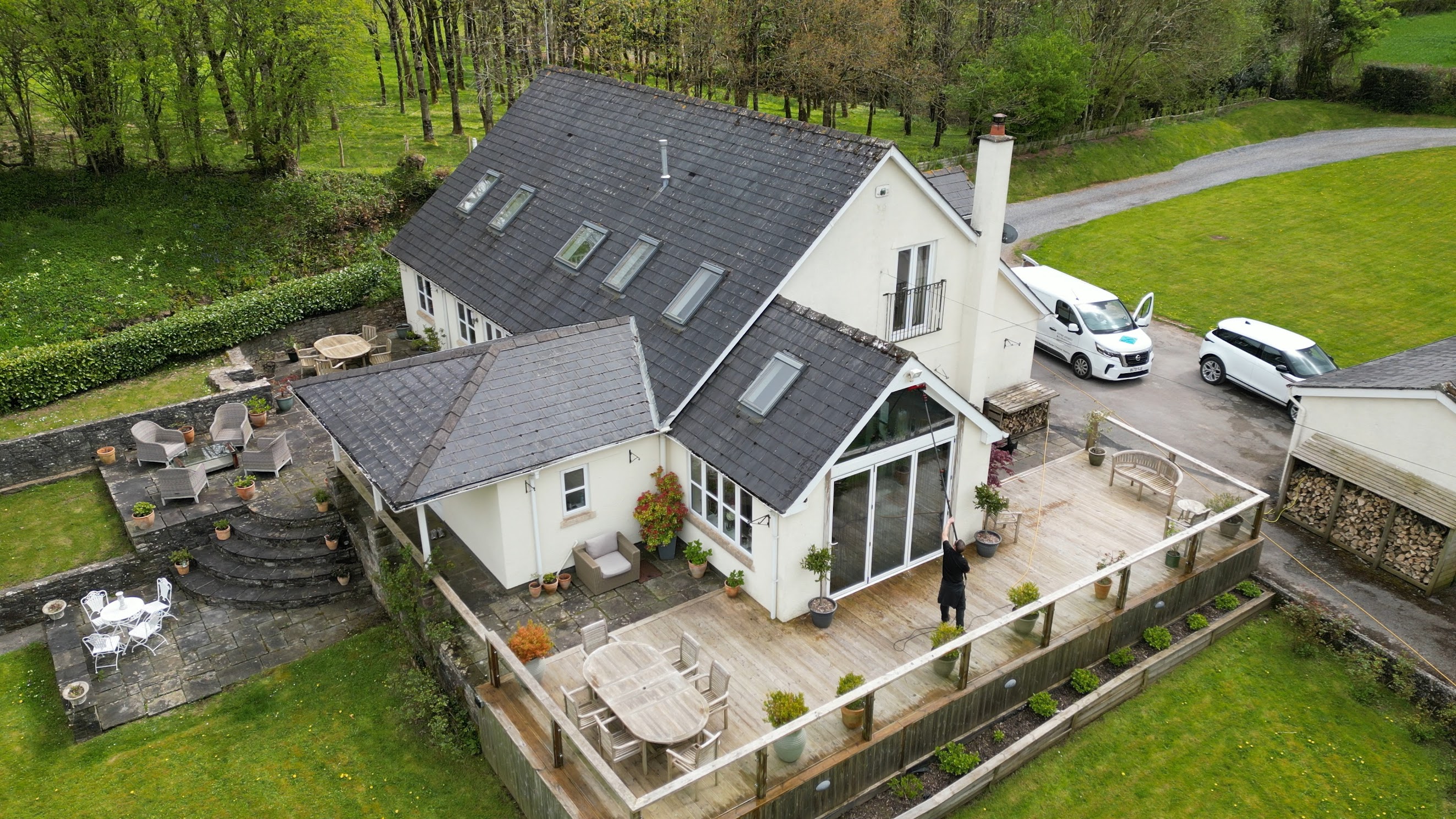 Eco Green window cleaner cleaning a Brackla home