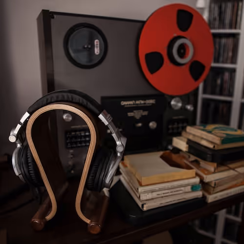 How to Clear a Music Sample, Part III: Sync Licensing