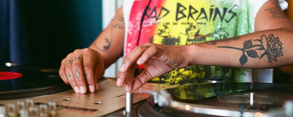 How to Make a Beat: A Comprehensive Guide for Artists
