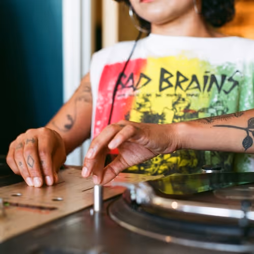 How to Make a Beat: A Comprehensive Guide for Artists