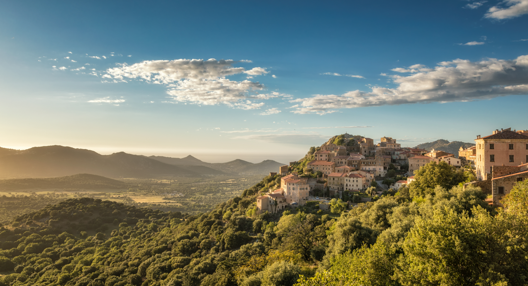 Altes Bergdorf Belgodere in der Balagne