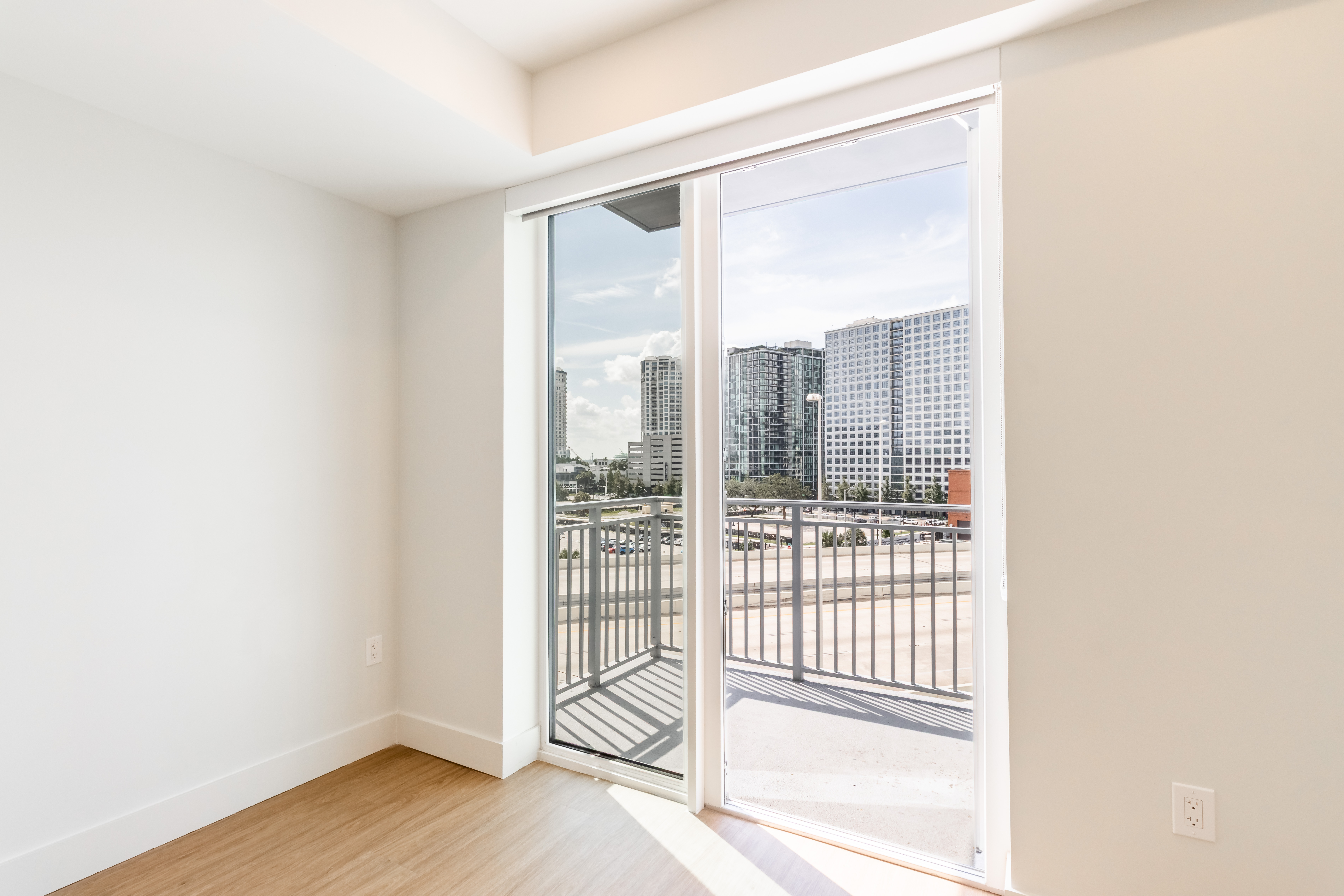 balcony.jpg