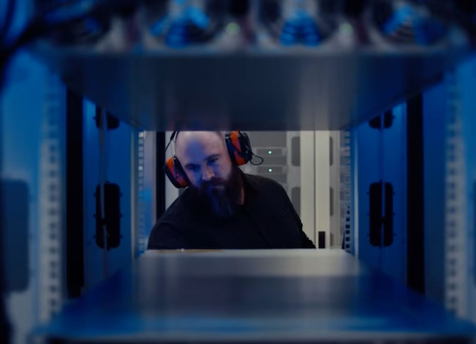 CoreWeave Sets New Standard as First NVIDIA GB200 Exemplar Cloud, Improving Upon NVIDIA’s Own Training Performance Targets