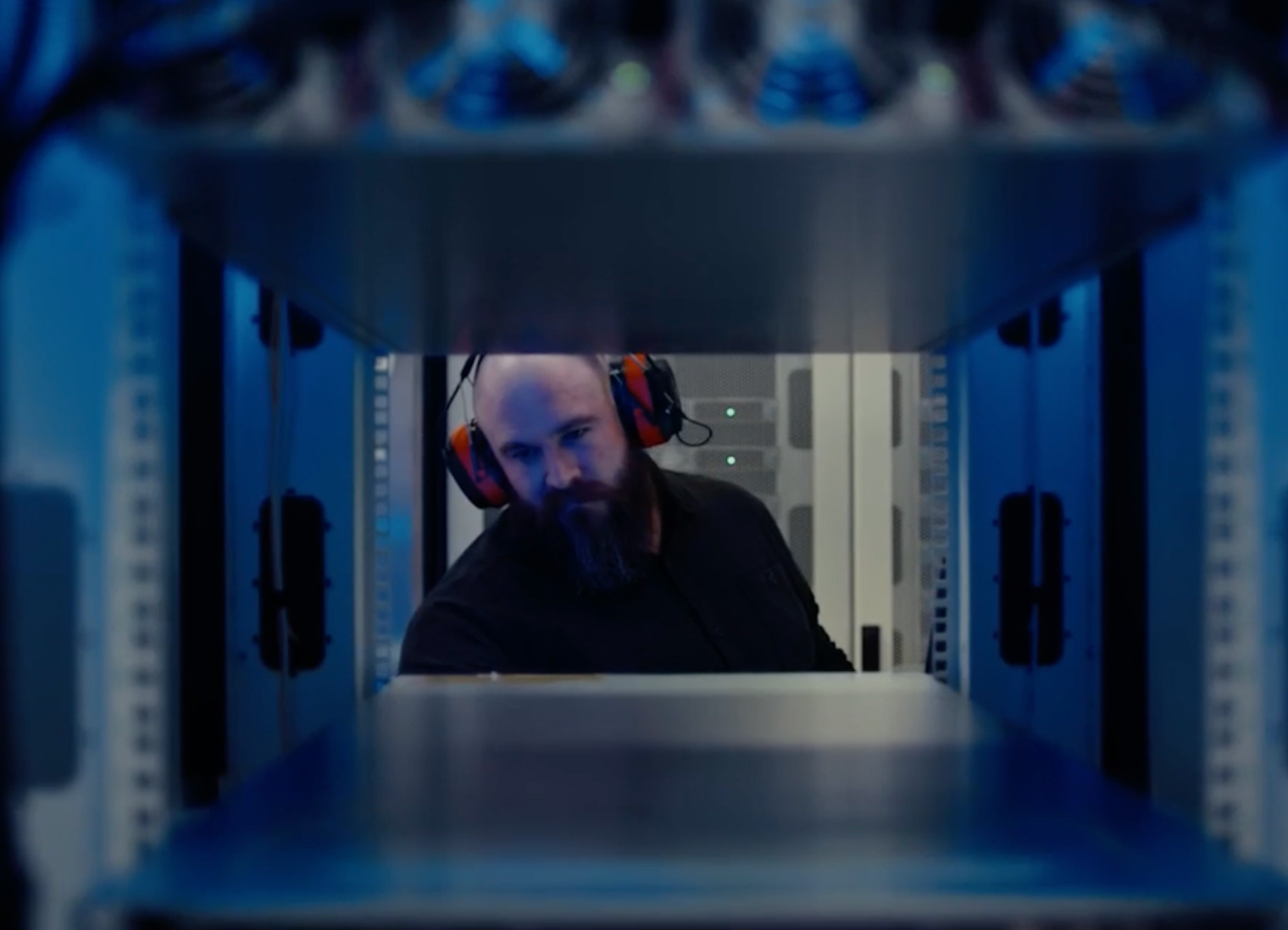 CoreWeave Sets New Standard as First NVIDIA GB200 Exemplar Cloud, Improving Upon NVIDIA’s Own Training Performance Targets