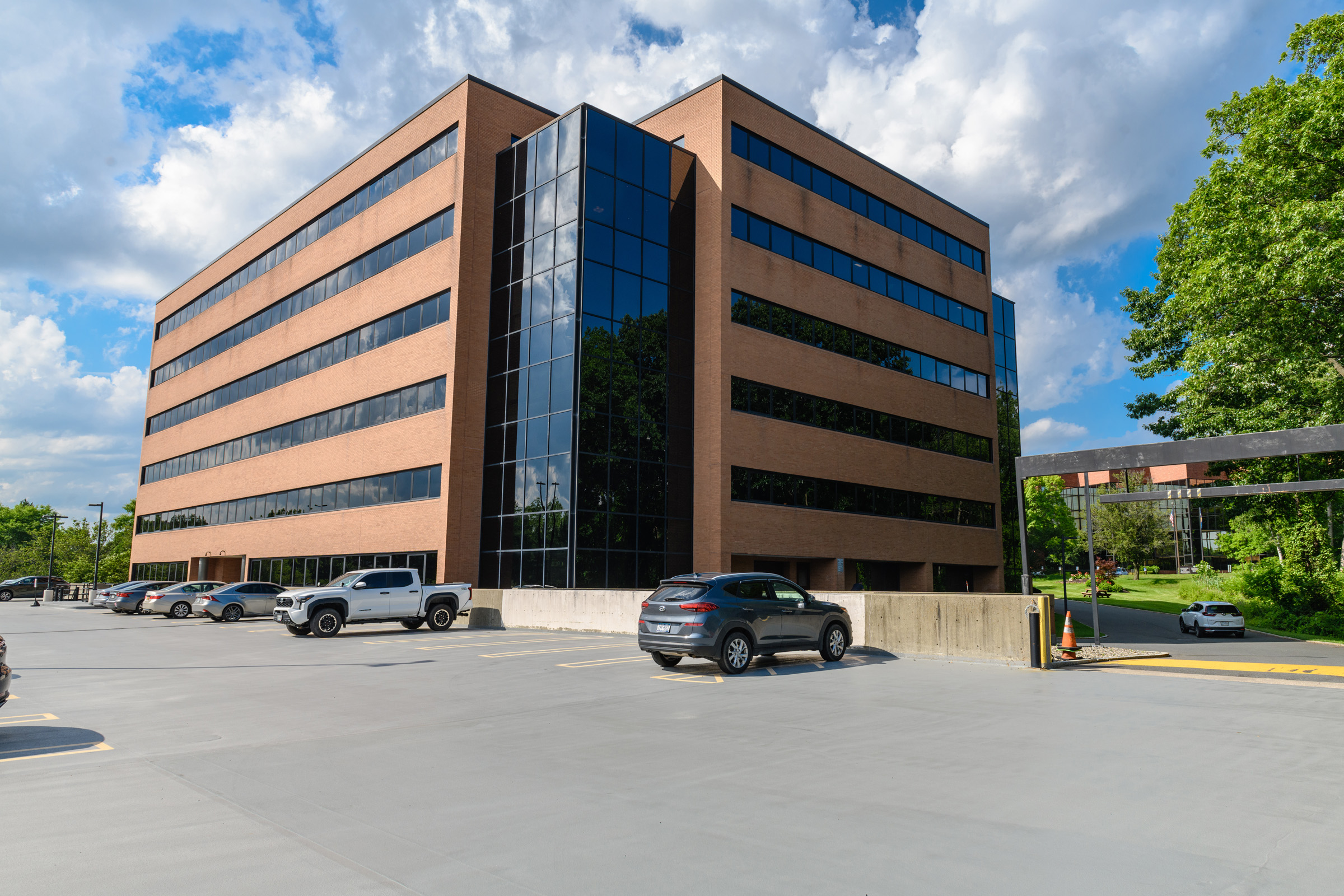 20 Corporate Woods