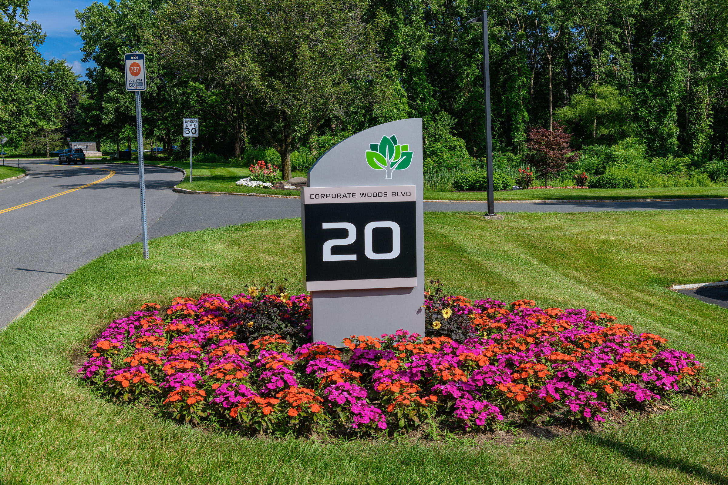 20 Corporate Woods