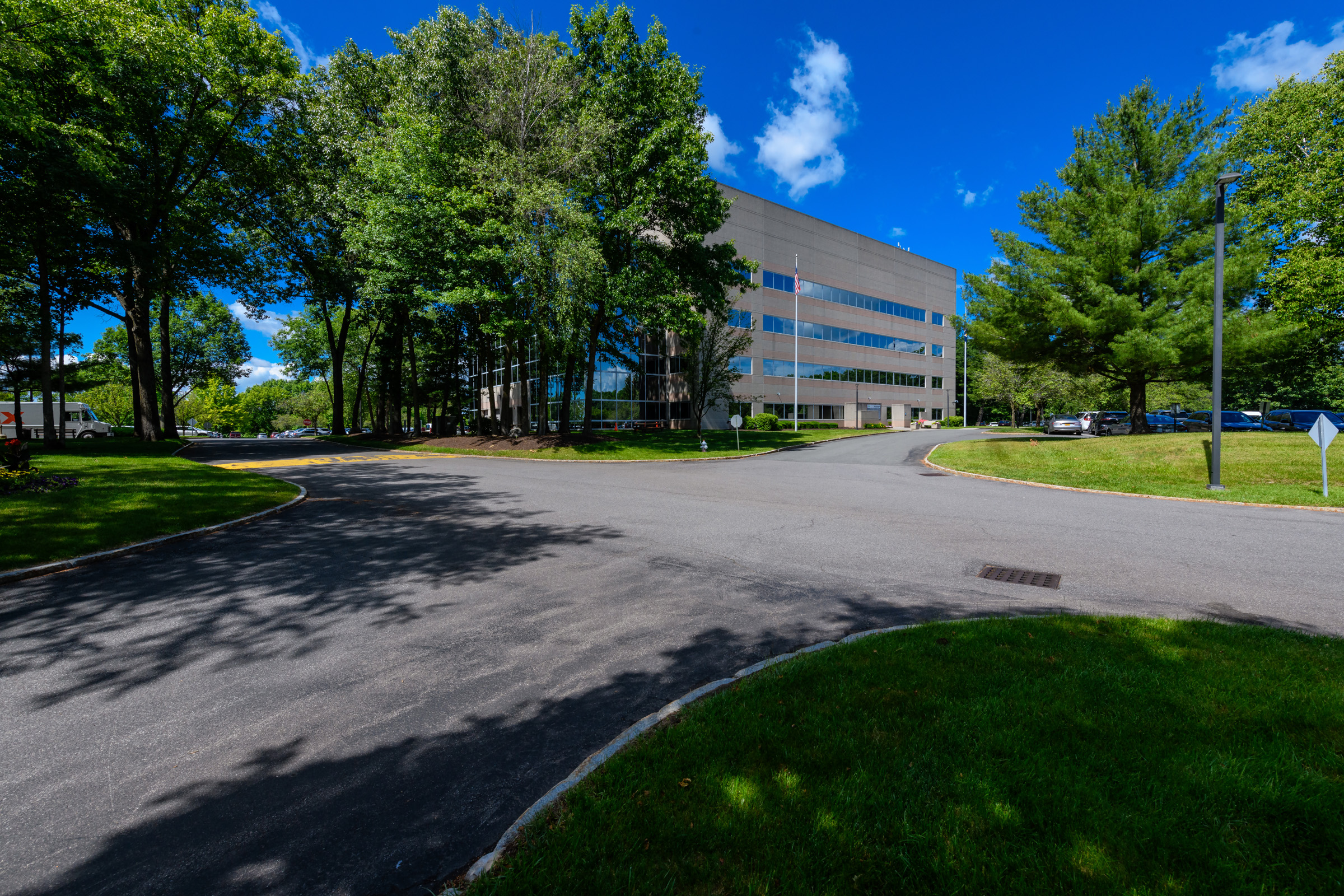 7 Southwoods Blvd