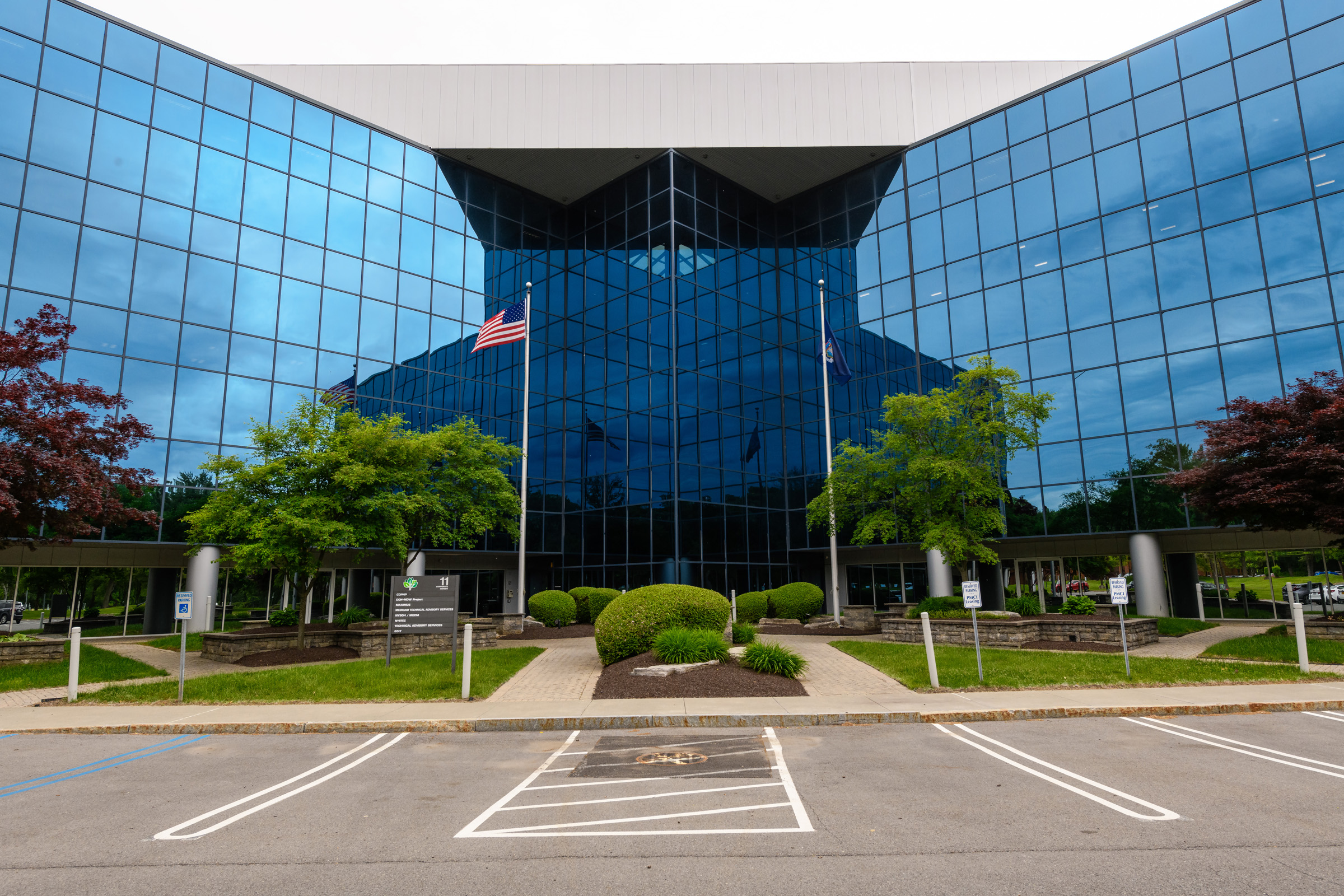 11 Corporate Woods