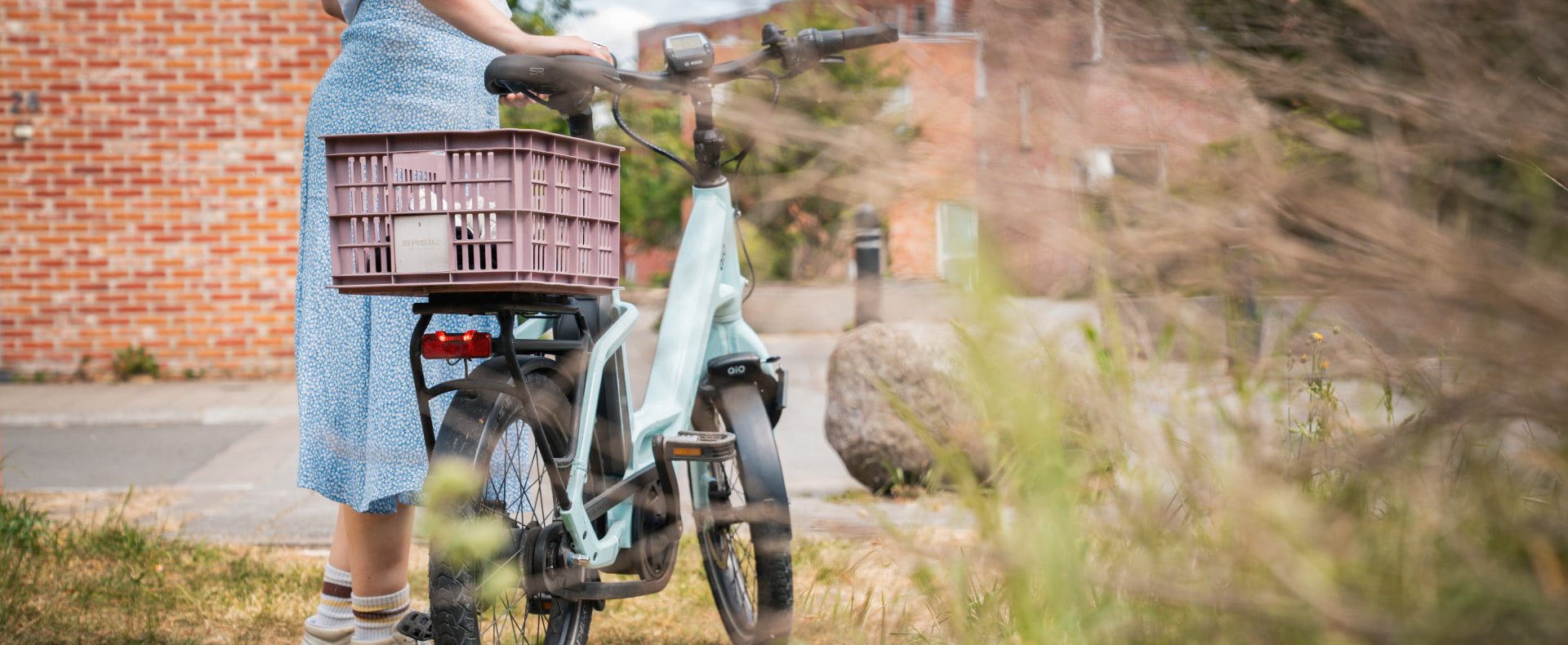 2 mensen leasen fiets via werkgever