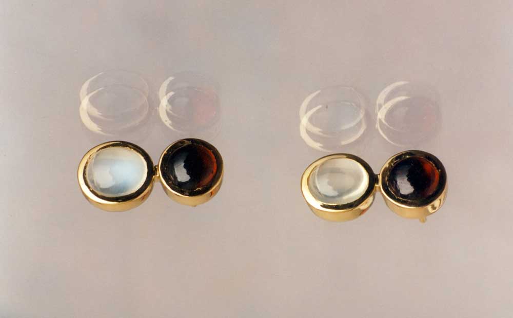 Ohrstecker Granat Mondstein