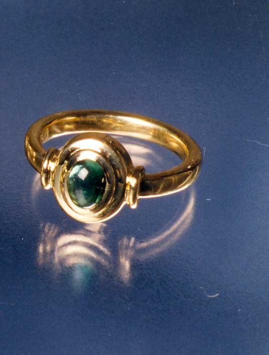 Gold Ring mit blaugrünem Turmalin