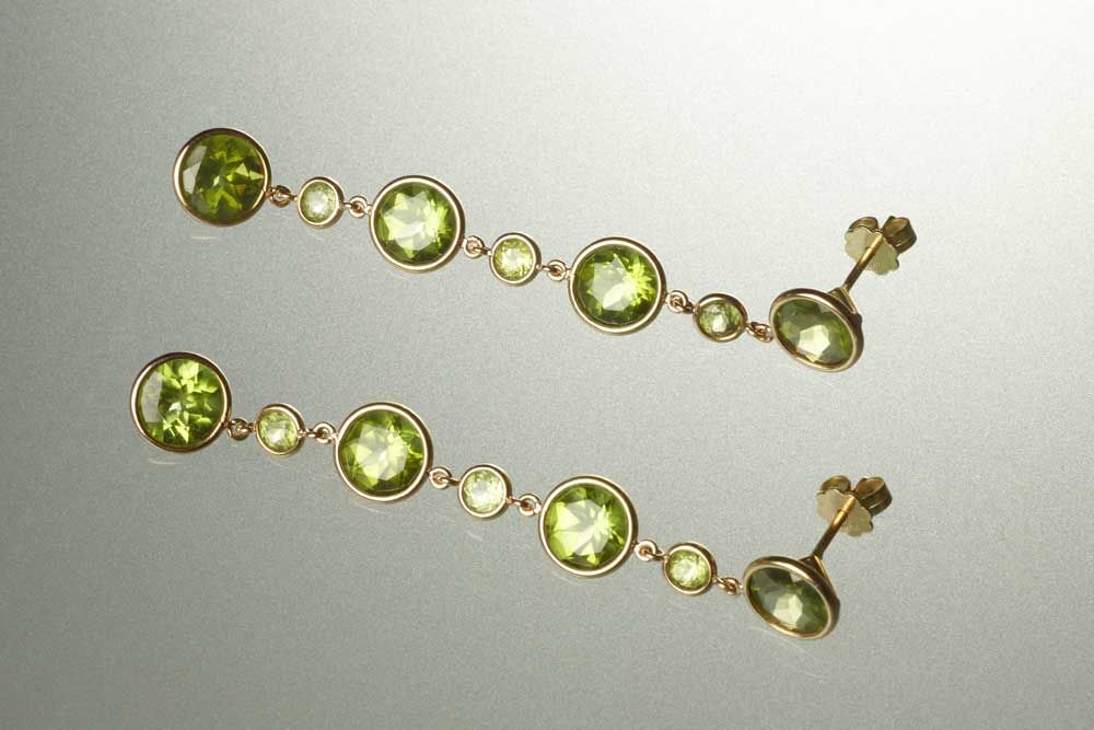 Ohrstecker lang Peridot