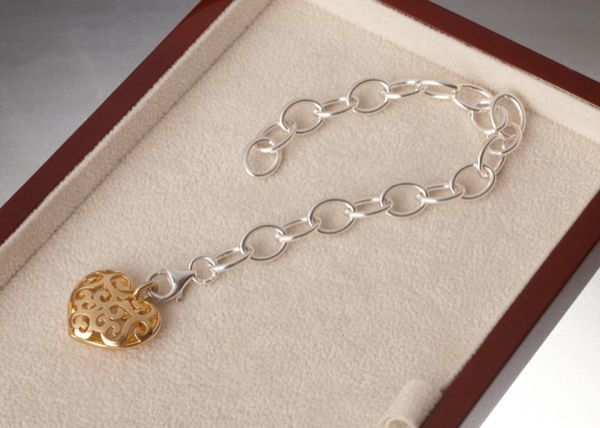 Bettelarmband mit Goldherz
