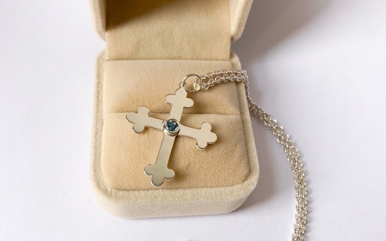 Kreuz Bayrisch mit Stein