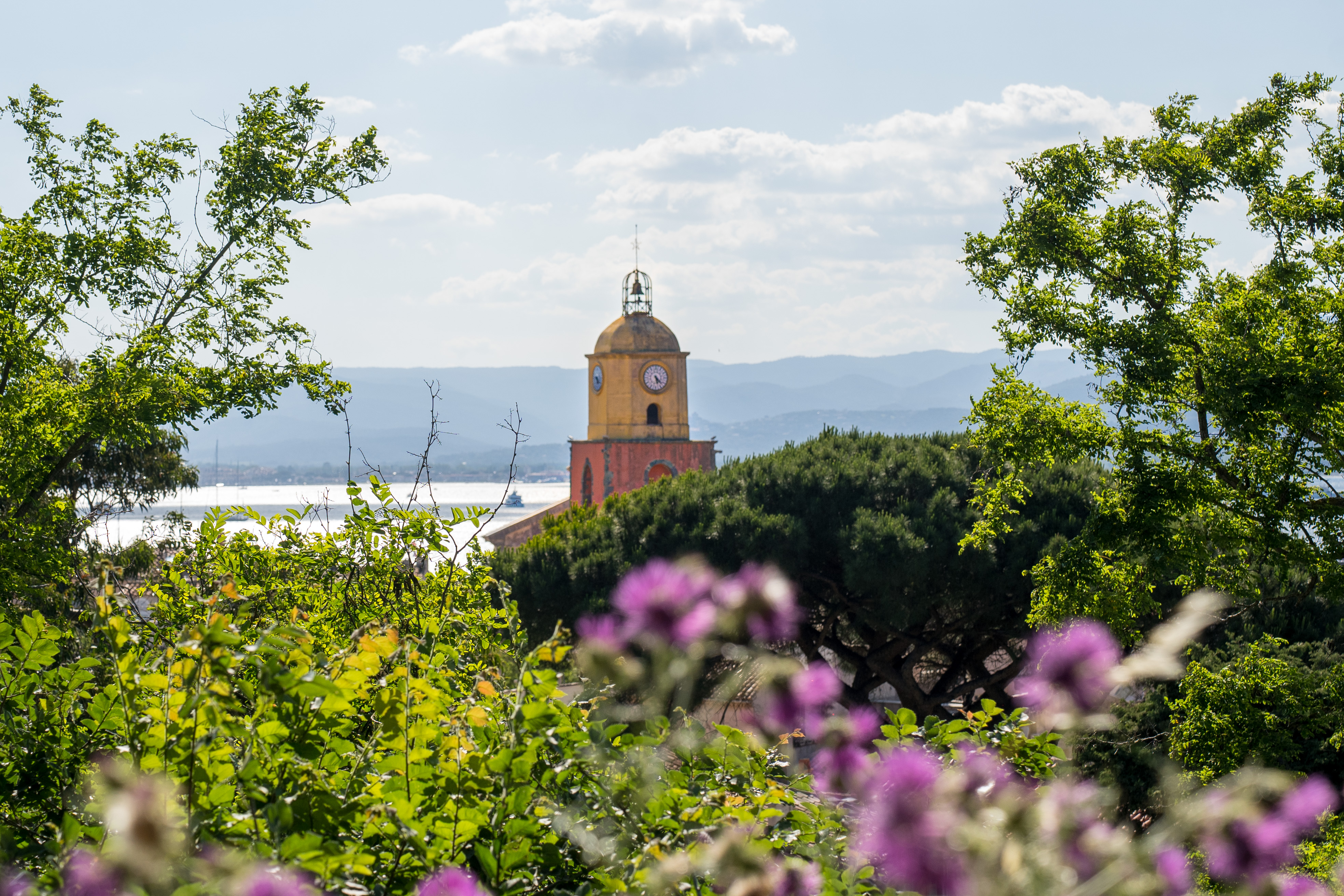 Clocher de l'église de Saint-Tropez La Tartane