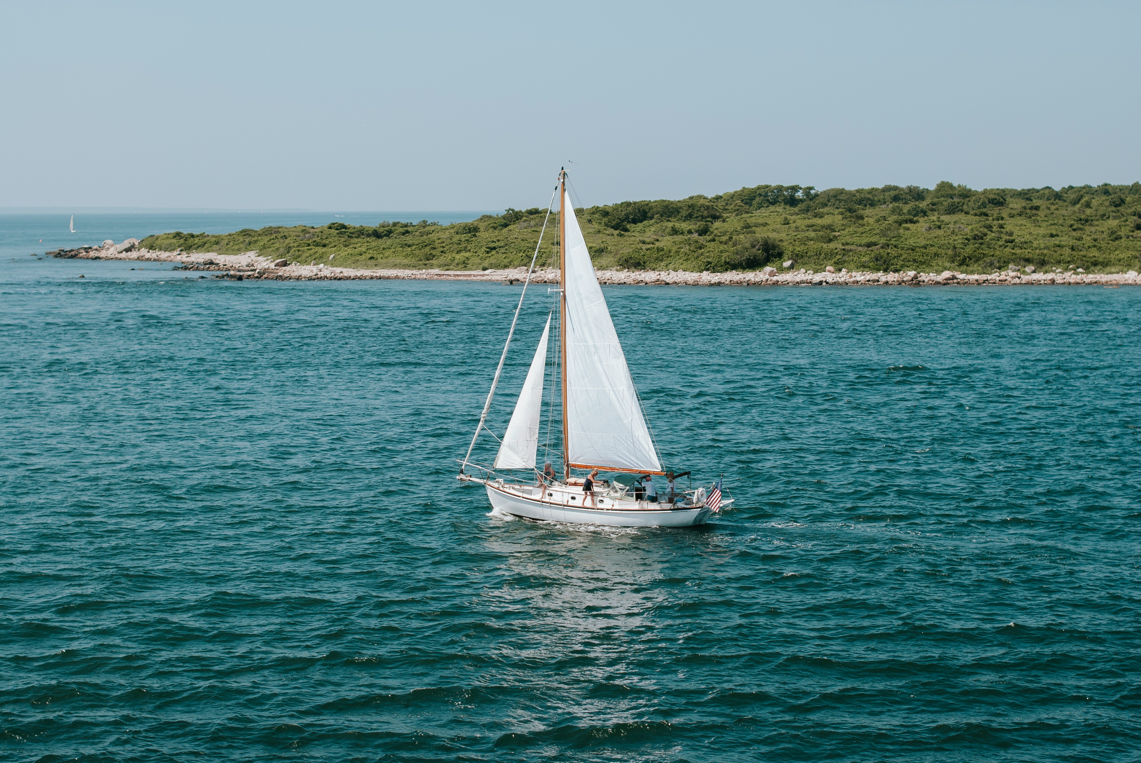Sortie en voilier en mer à Saint-Tropez sur la Côte d’Azur La Tartane