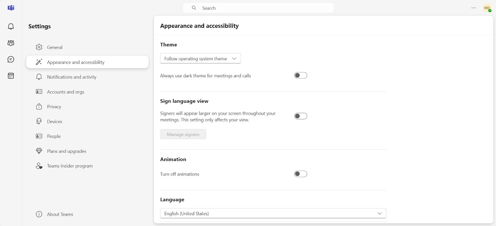 Screenshot of Microsoft Teams appearance and accessibility settings, highlighting theme options and text size adjustments.
