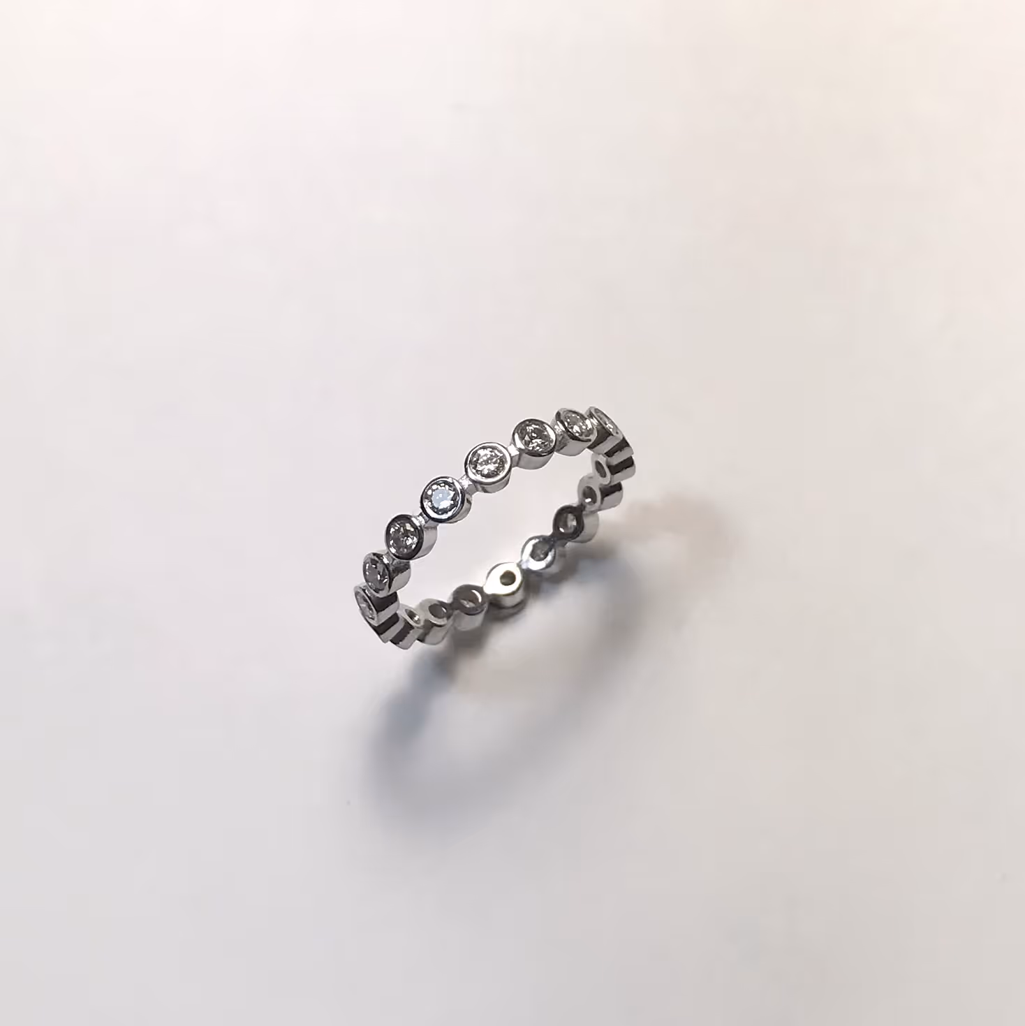 Eternity ring. 18ct white gold with diamonds.