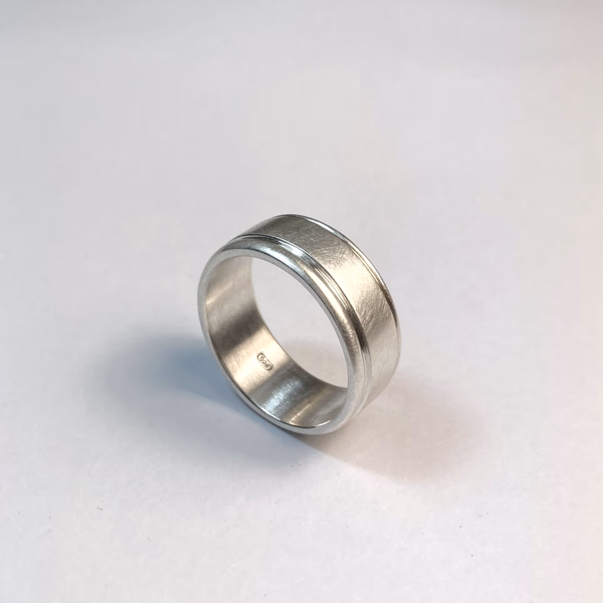 Ring. Sterling silver.