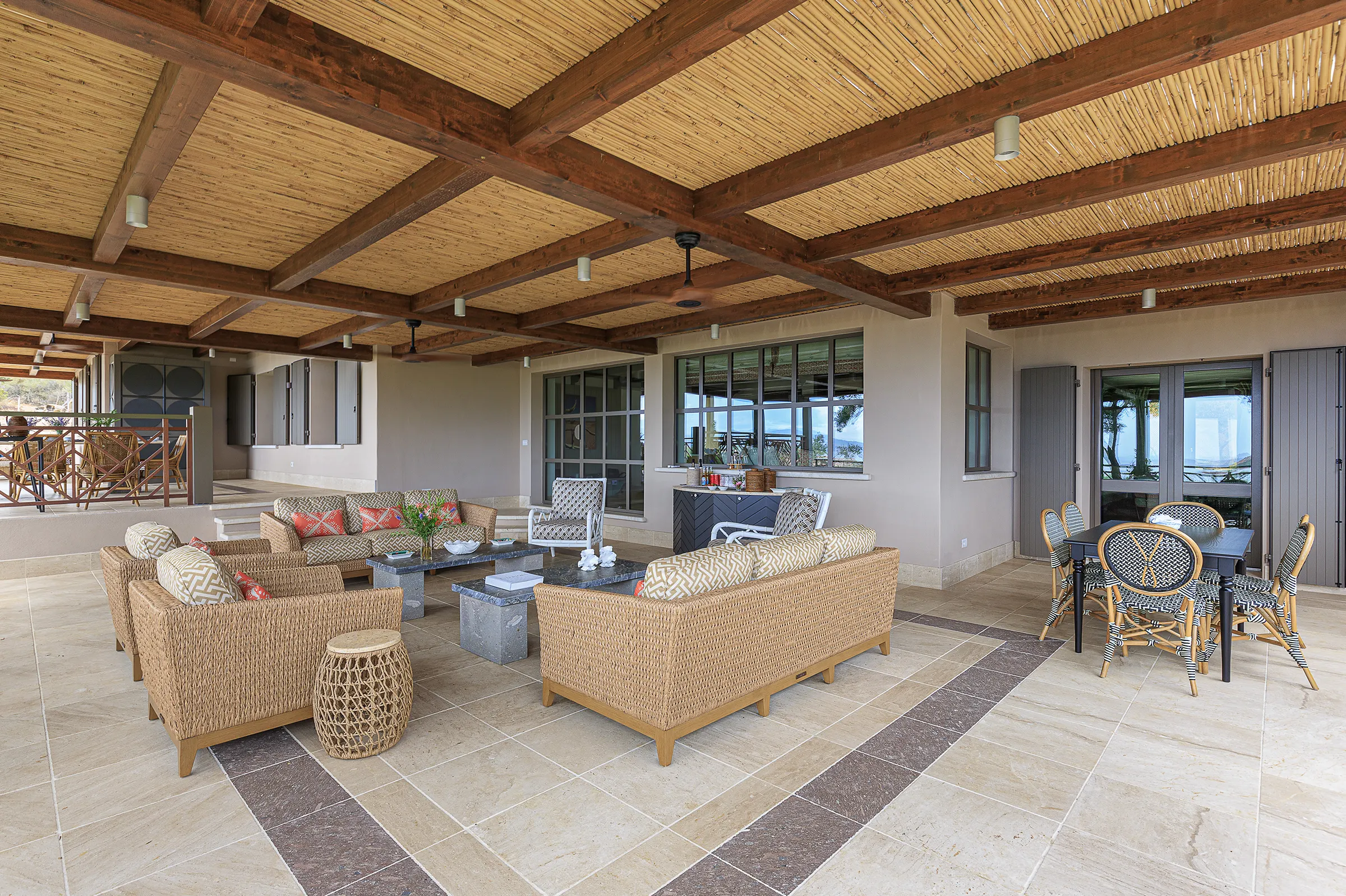 Villa outdoor lounge