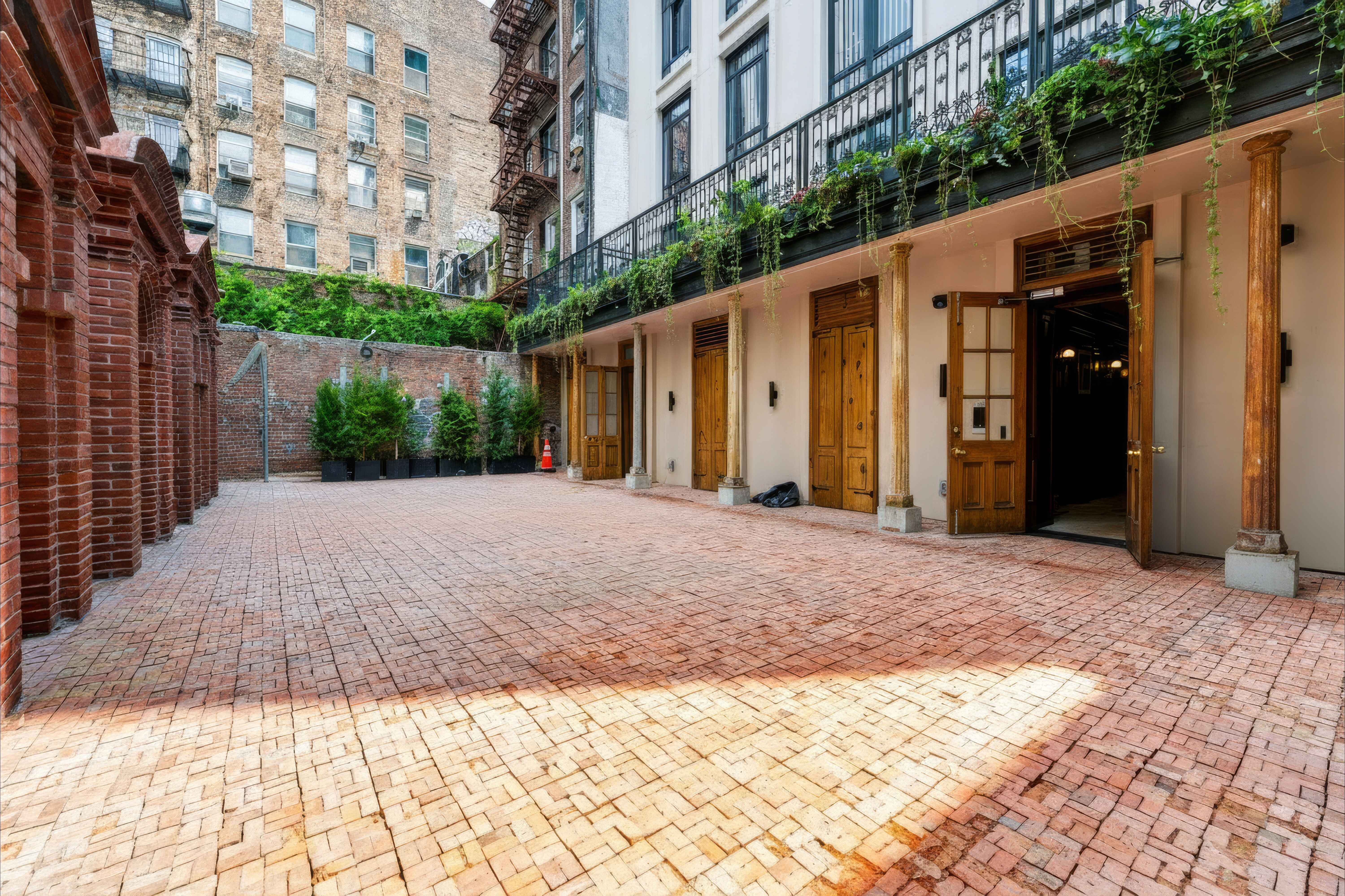 4 Freeman Alley (Retail) 
