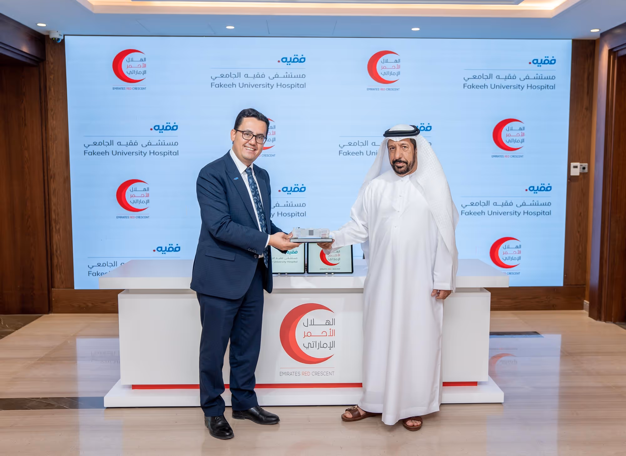 شراكة مستشفى فقيه الجامعي مع هيئة الهلال الأحمر الإماراتي