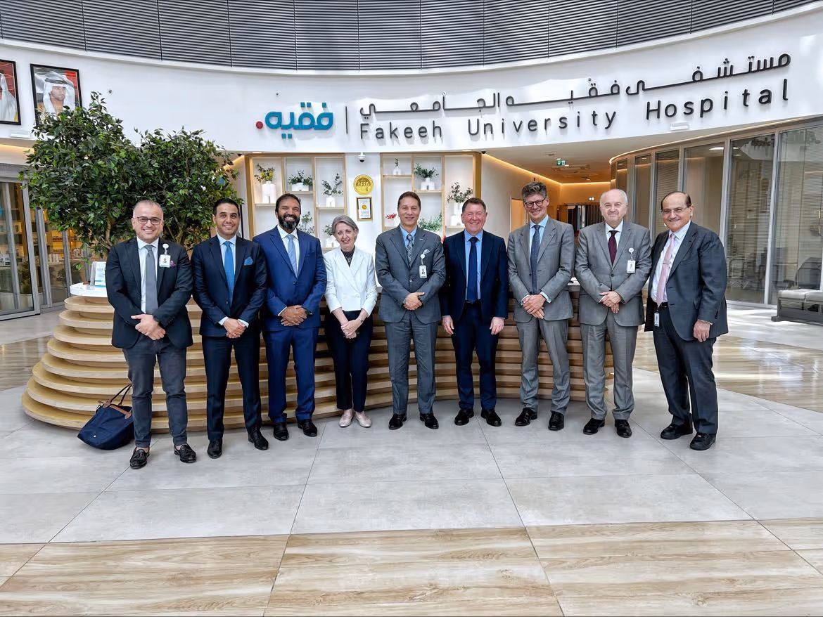استضاف مستشفى فقيه الجامعي كبار شخصيات جامعة دندي