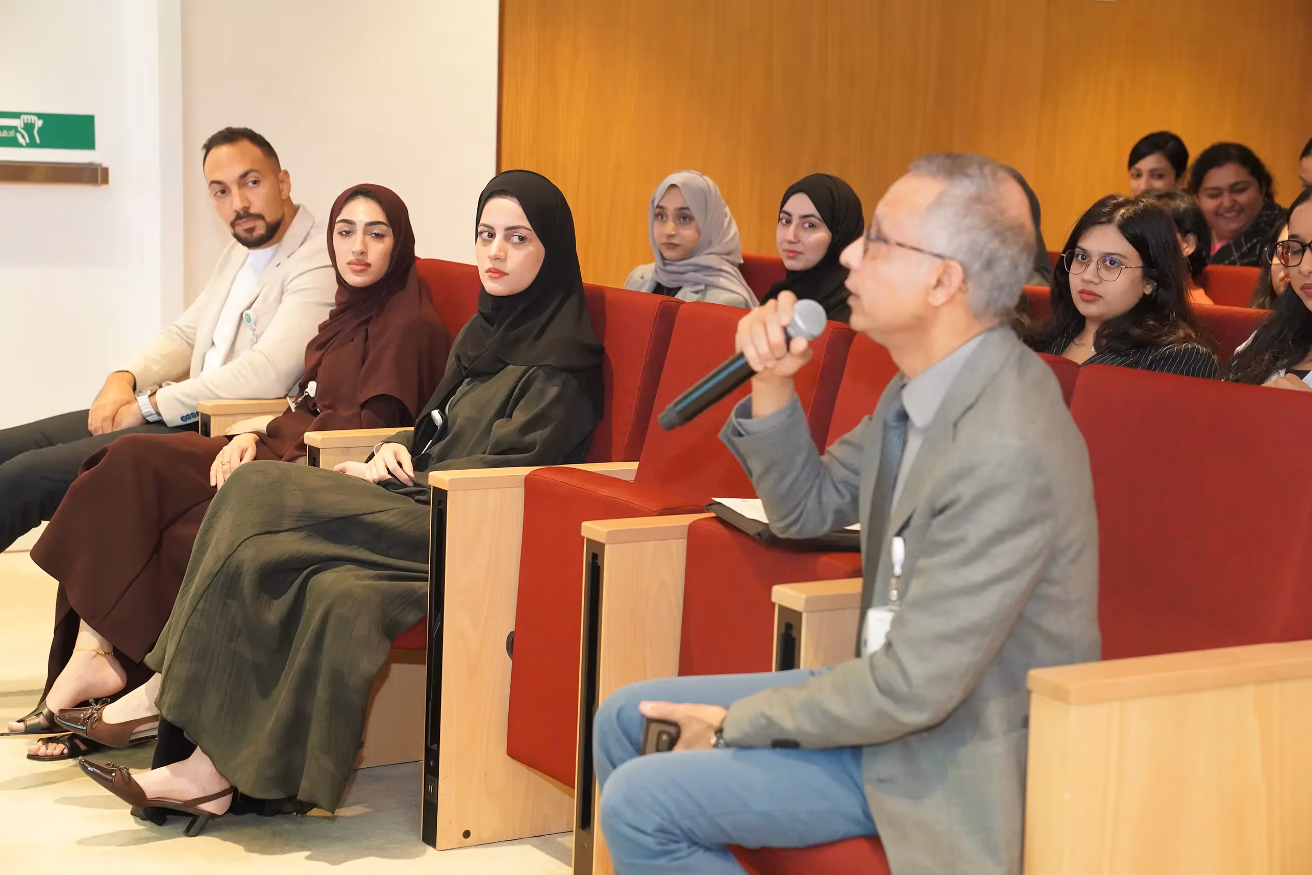 اليوم الأكاديمي الموحد لبرنامج التدريب الطبي لهيئة الصحة بدبي