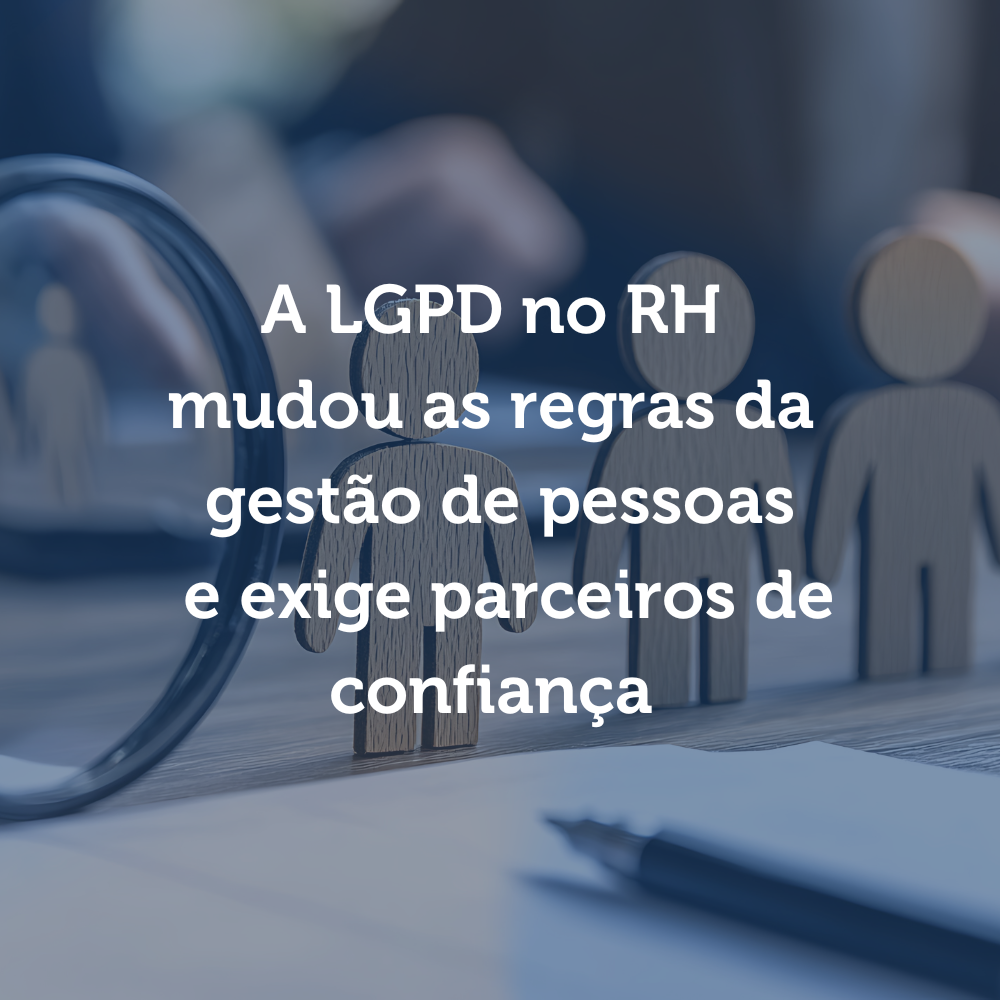 lupa olhando pessoas de madeira