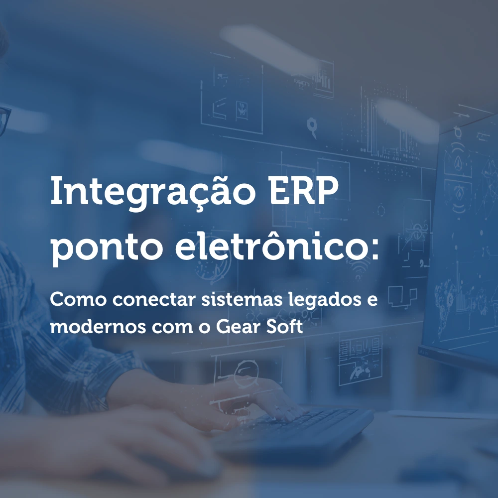 pessoa mexendo em computador com ícones