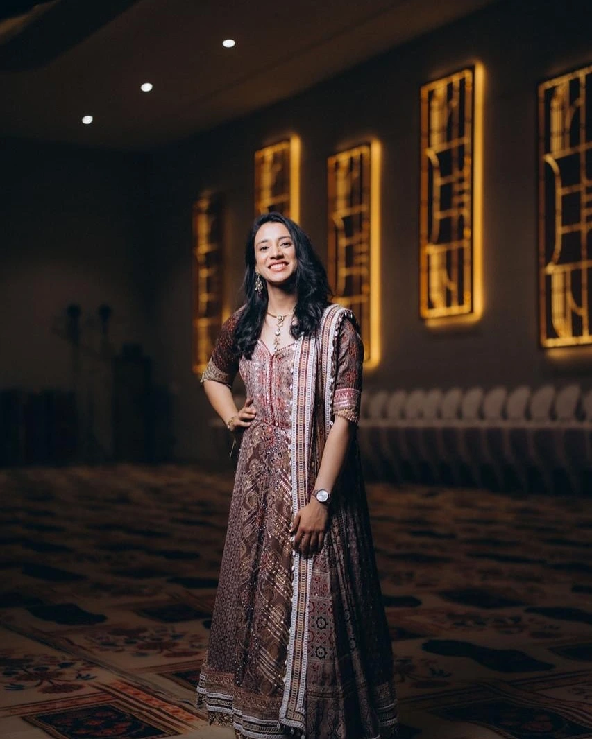 Smriti Mandhana, American Express styled by Vanshika Jain