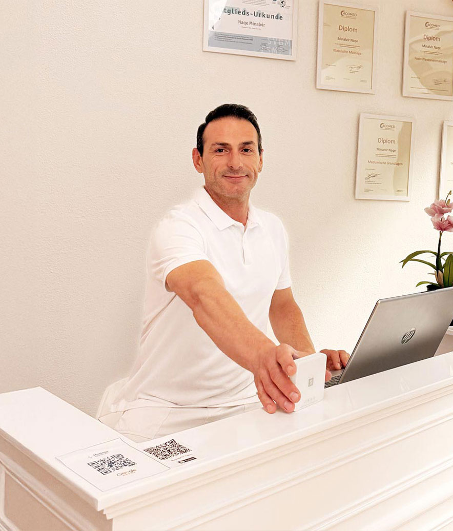 Minalvir Naqe Therapeutischer Masseur Massage Zentrum St.Gallen