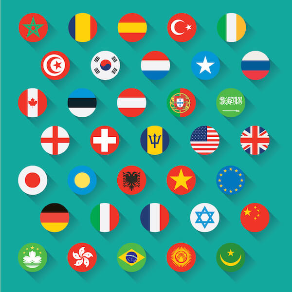 Banderas de diferentes países alrededor del mundo.