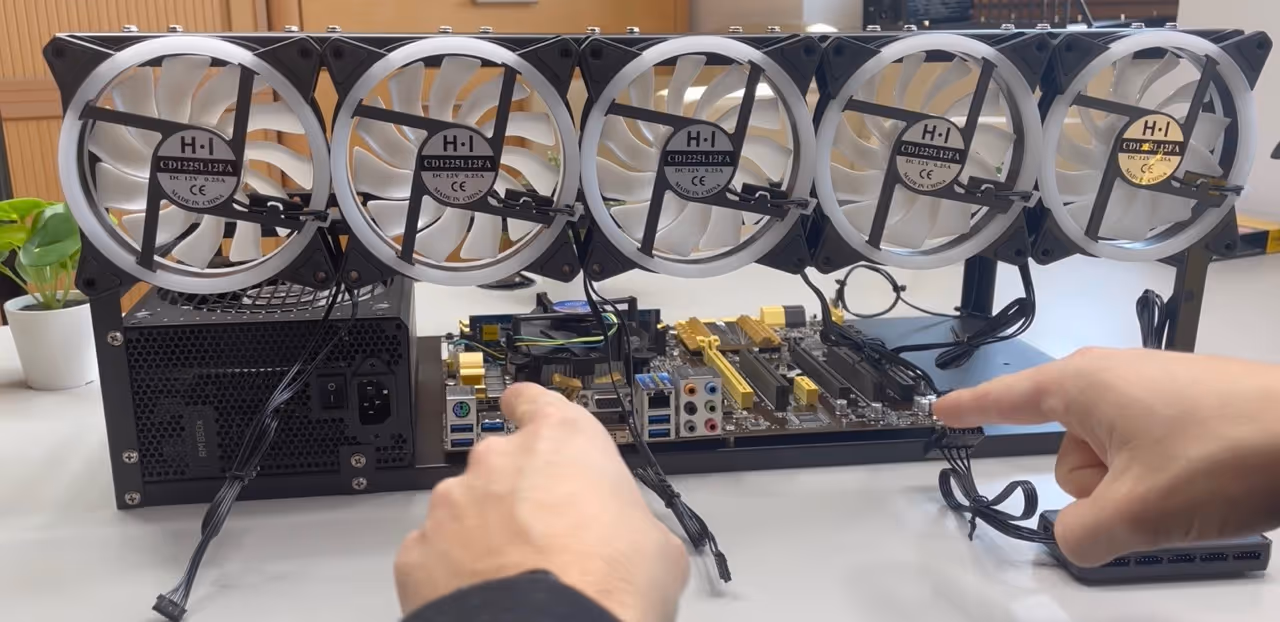 Zusatzlüfter-Verkabelung Mining Frame