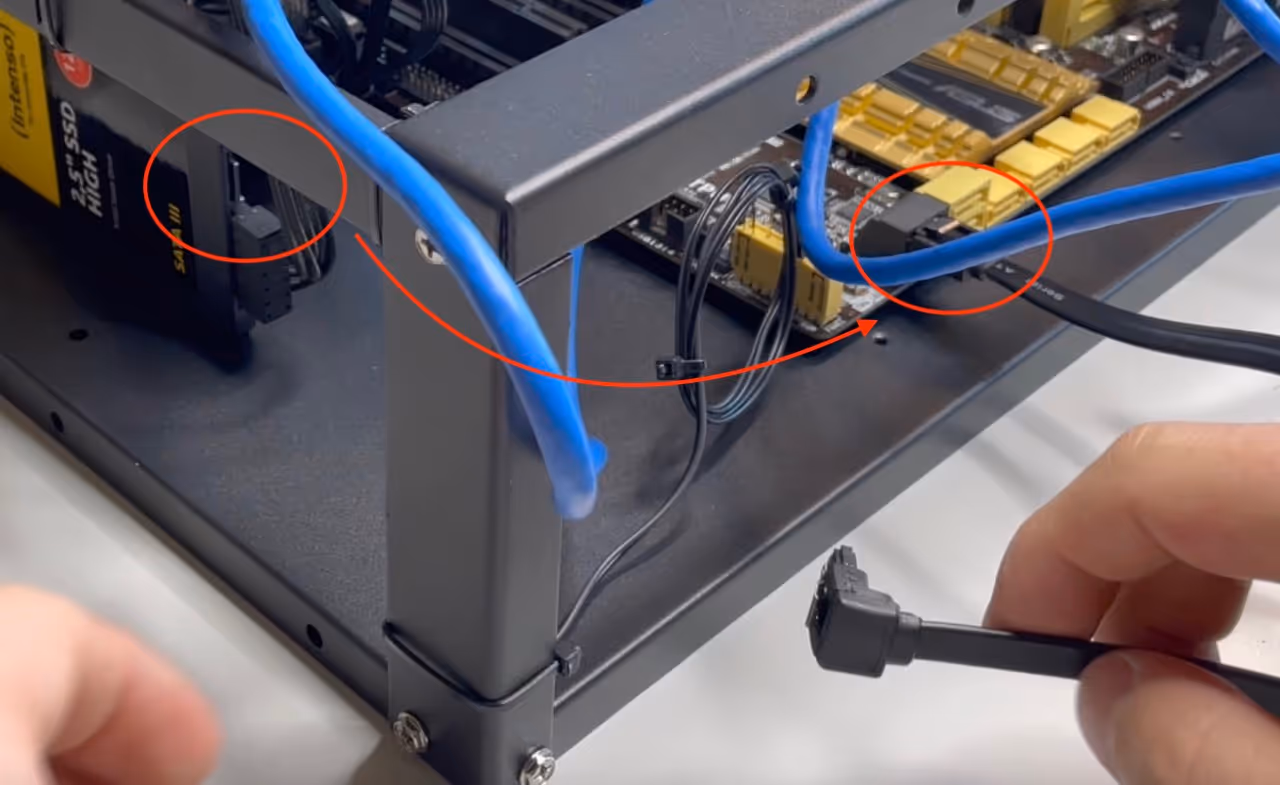 SSD zu Mainboard über SATA-Datenkabel