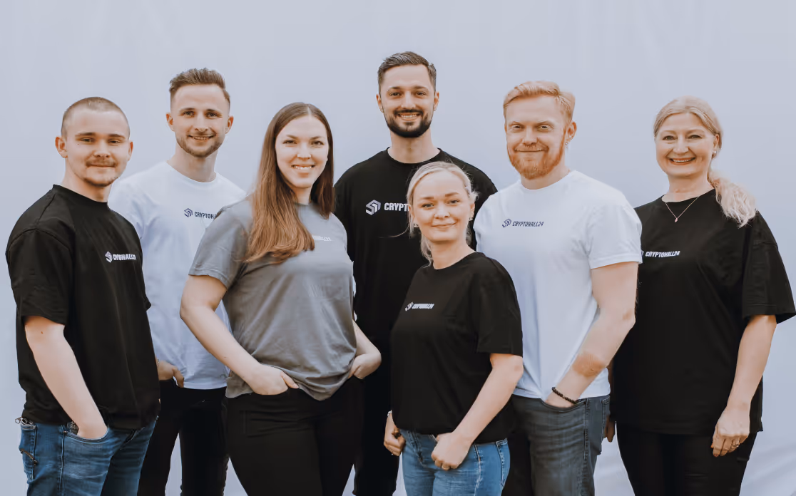 Cryptohall24 Team-Foto