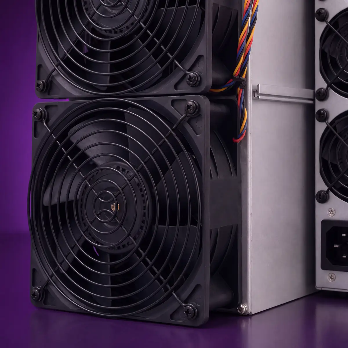 Bitmain Antminer S19K Pro - detail view 1 - Bitcoin miner