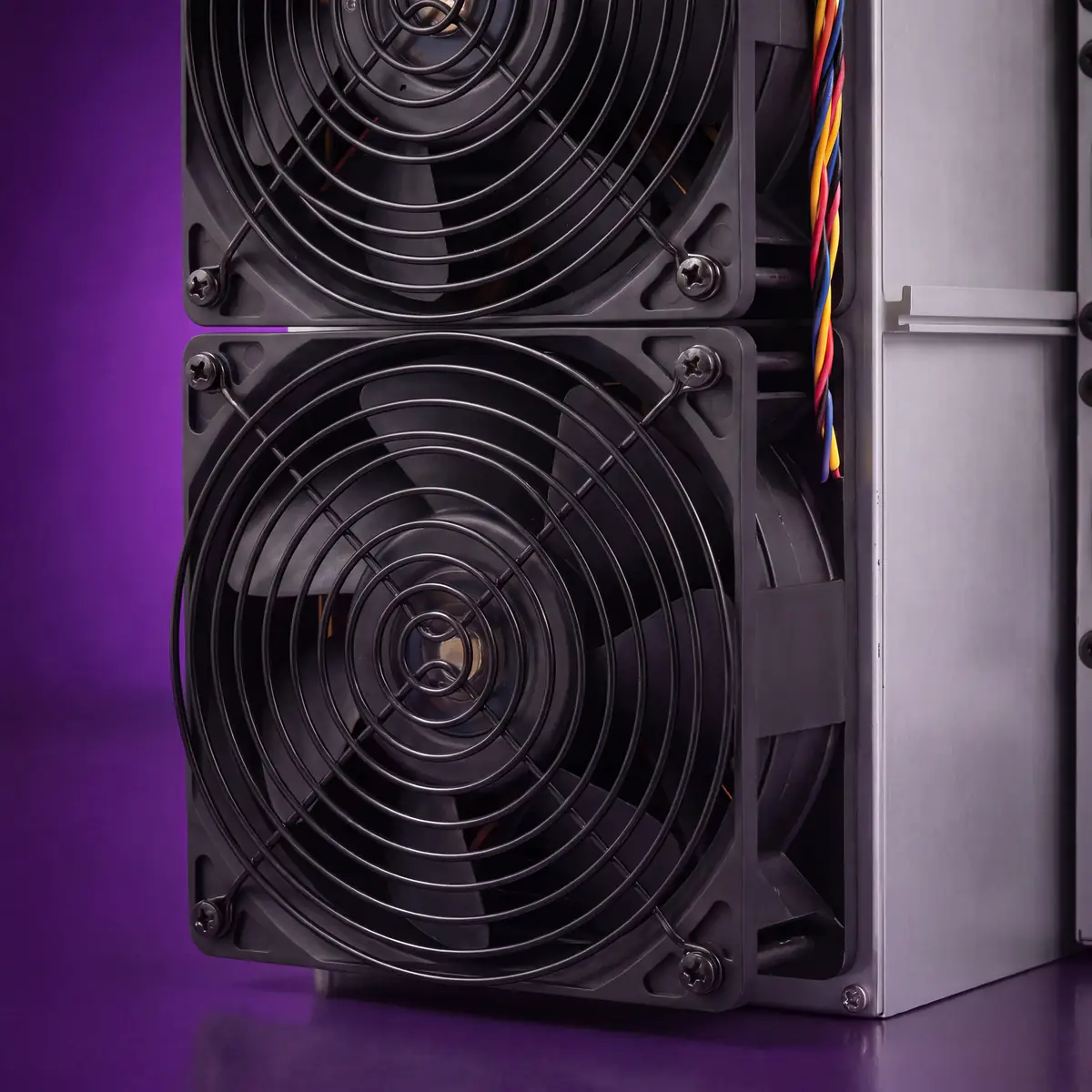 Bitmain Antminer D9 - detail view 1 - Dash miner