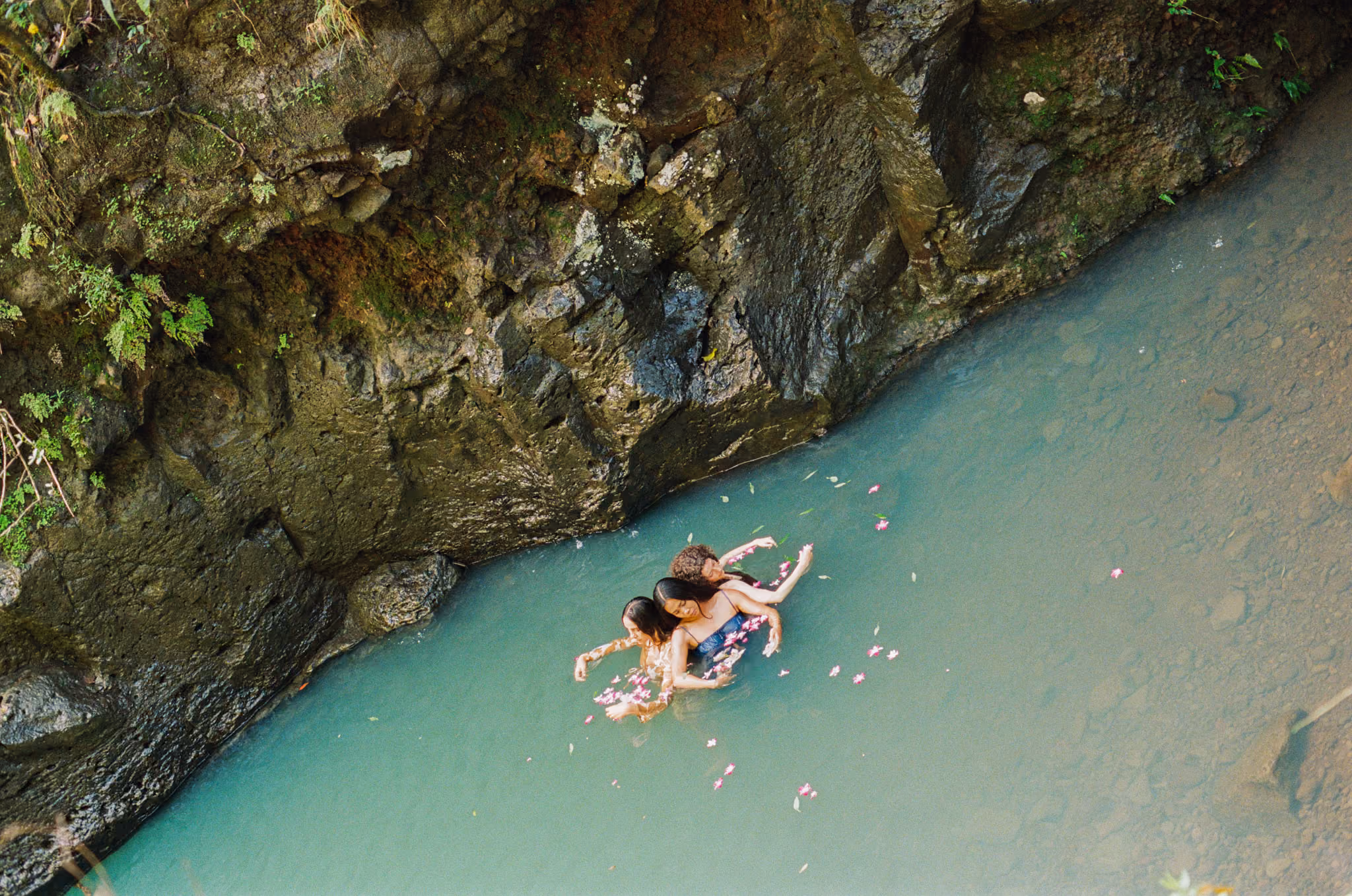 lifestyle film photography in hawaiʻi 