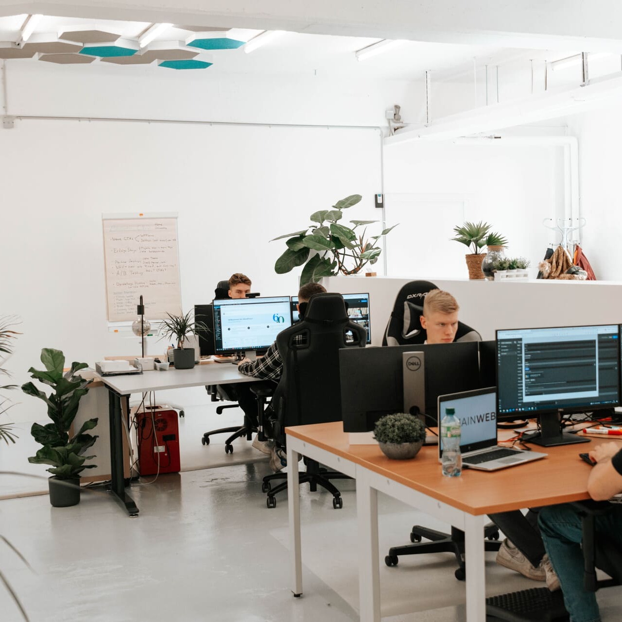 Büro Webseite mit Mainweb erstellen lassen