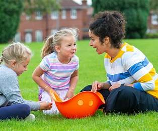 https://livingautism.com/wp-content/uploads/2020/06/DMC_220819_retreat_child-61_1-1536x847.jpg