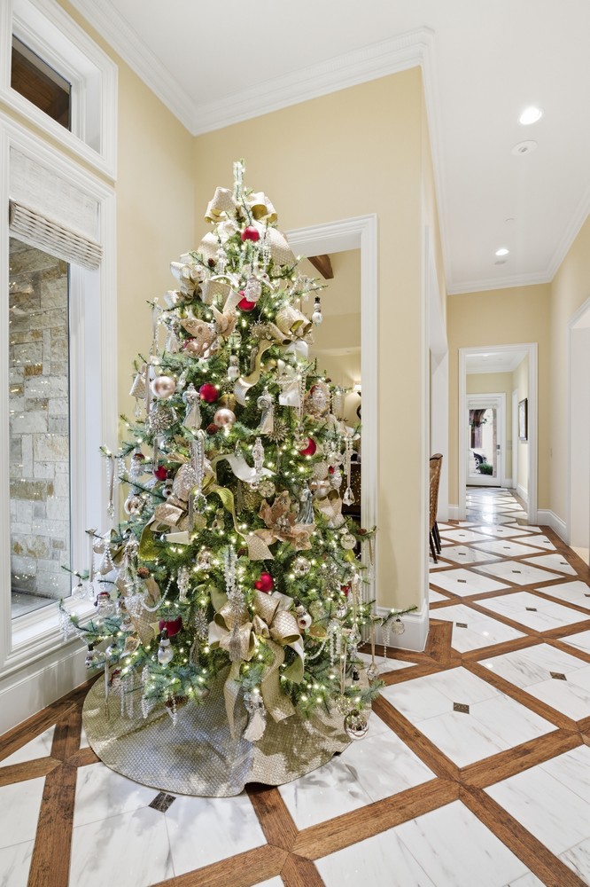 Foyer Christmas Tree 2