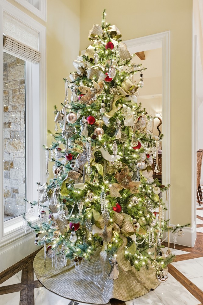 Foyer Christmas Tree 3