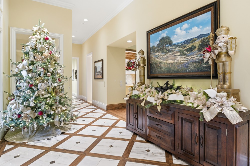 Christmas Entryway Home Design