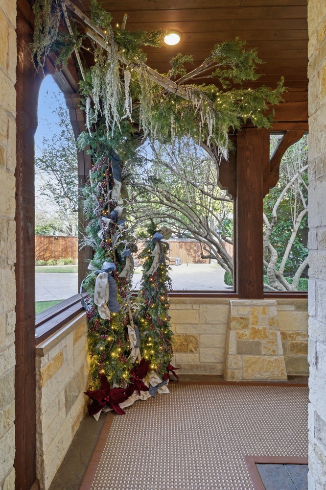 Christmas Outdoor Garland