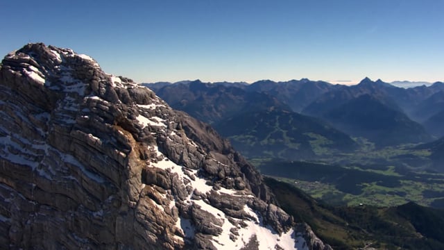 Wilde Wasser, steile Gipfel