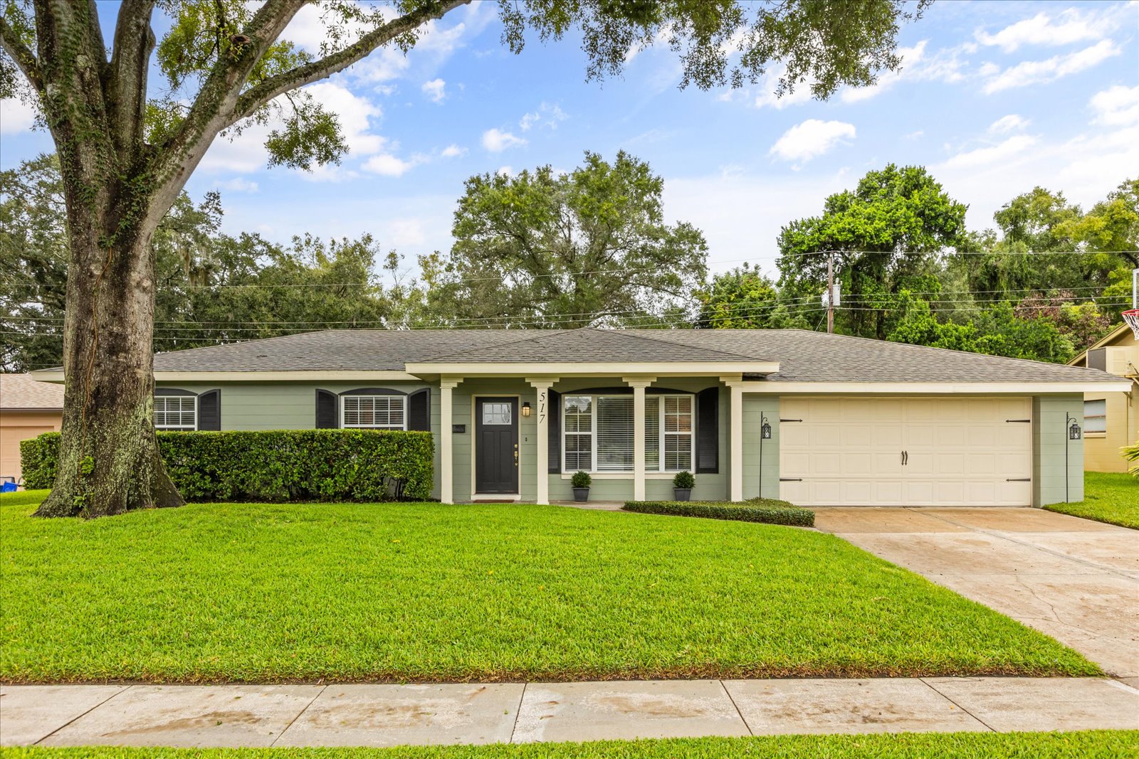 Front exterior view of a home listed by Anne-Marie Wurzel, Central Florida Realtor.