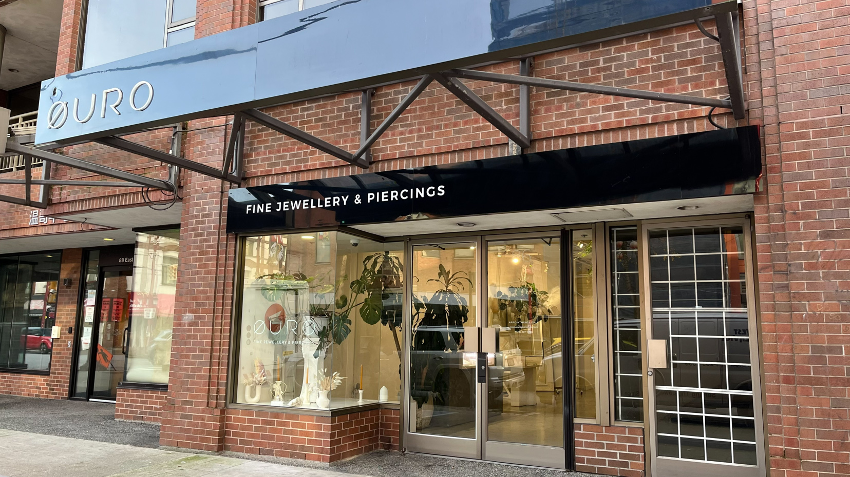 Ouro Fine Jewellry And Piercing Inc