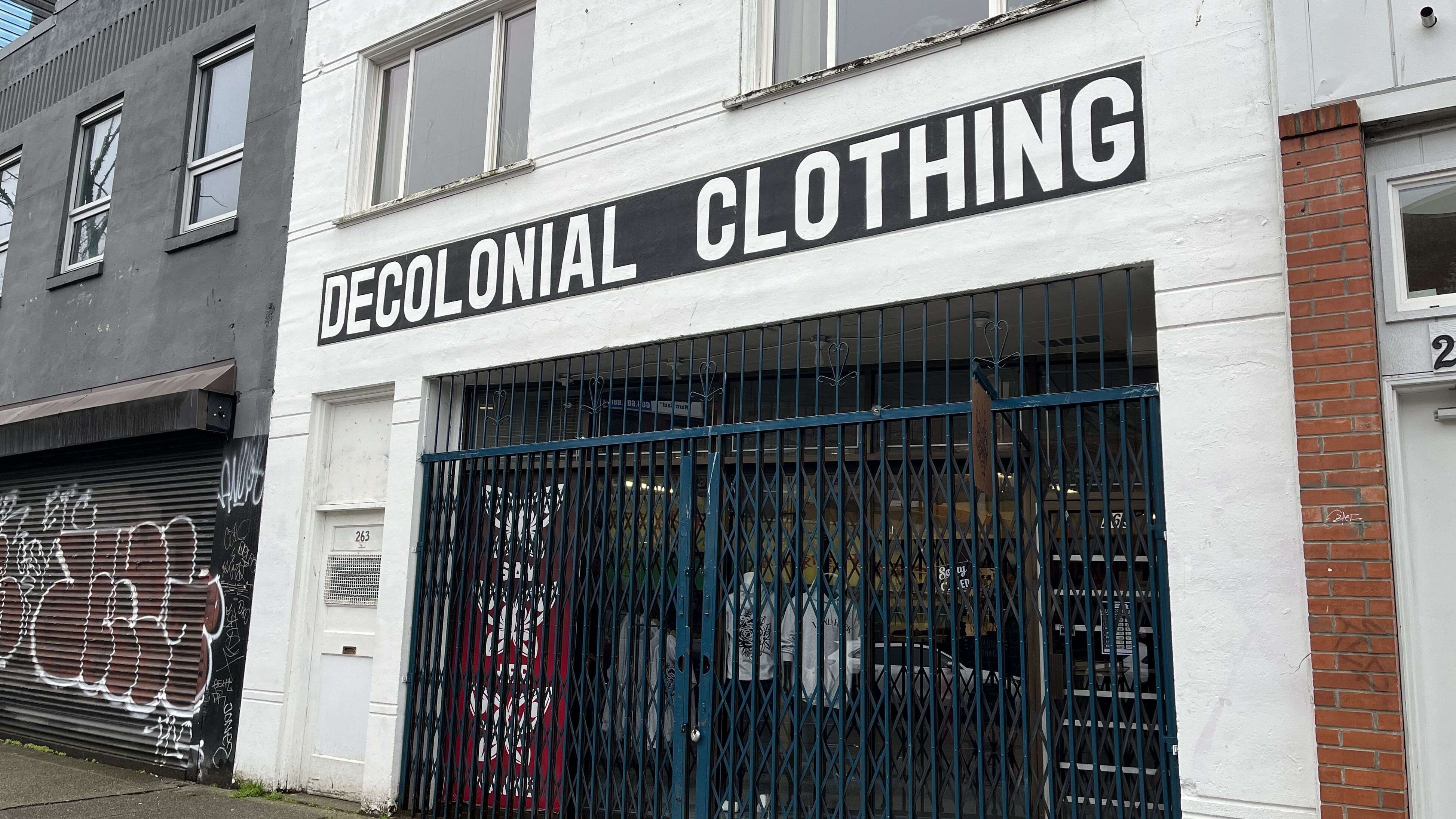Decolonial Clothing