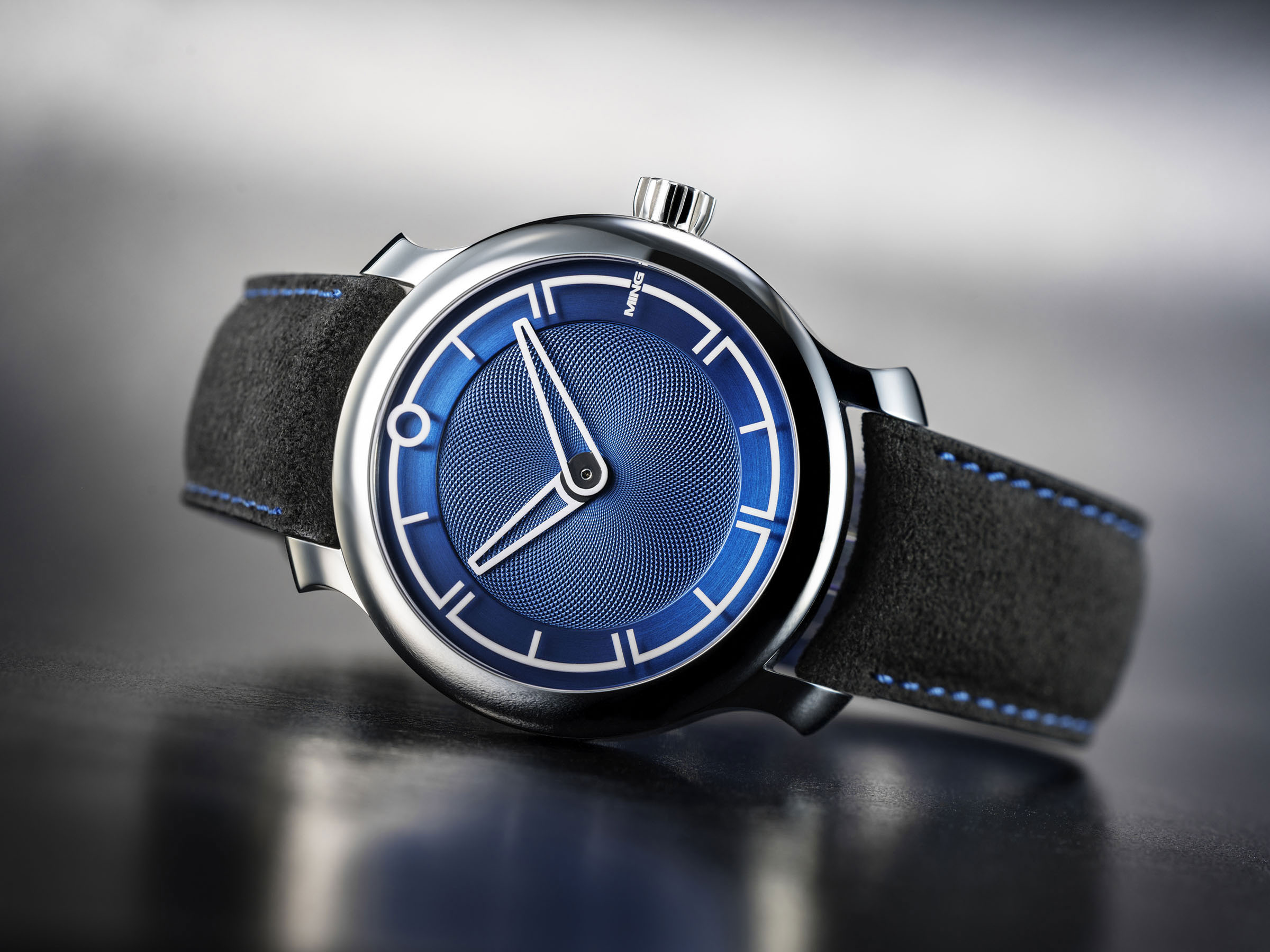 MING 17.09 Blue Uhr